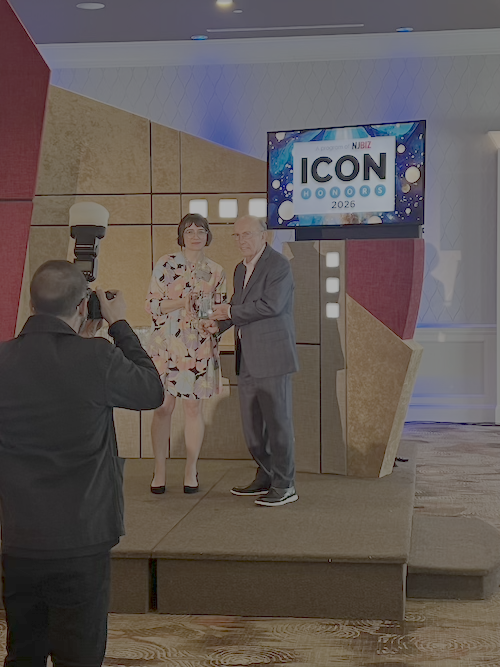 Jim Dittman accepts ICON Honoree Award